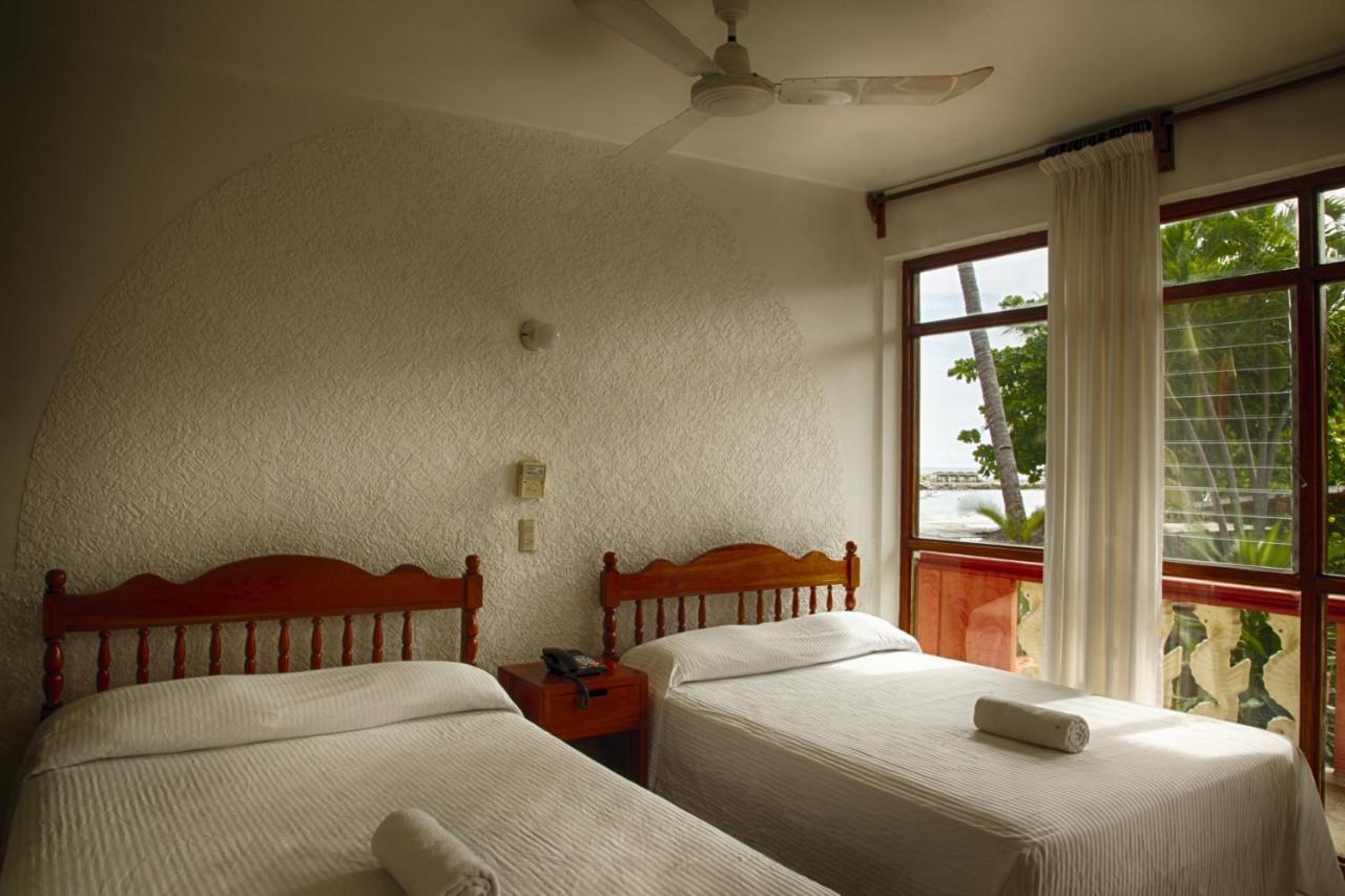 Rincon Del Pacifico Hotel ปูแอร์โตเอสกอนดิโด ภายนอก รูปภาพ